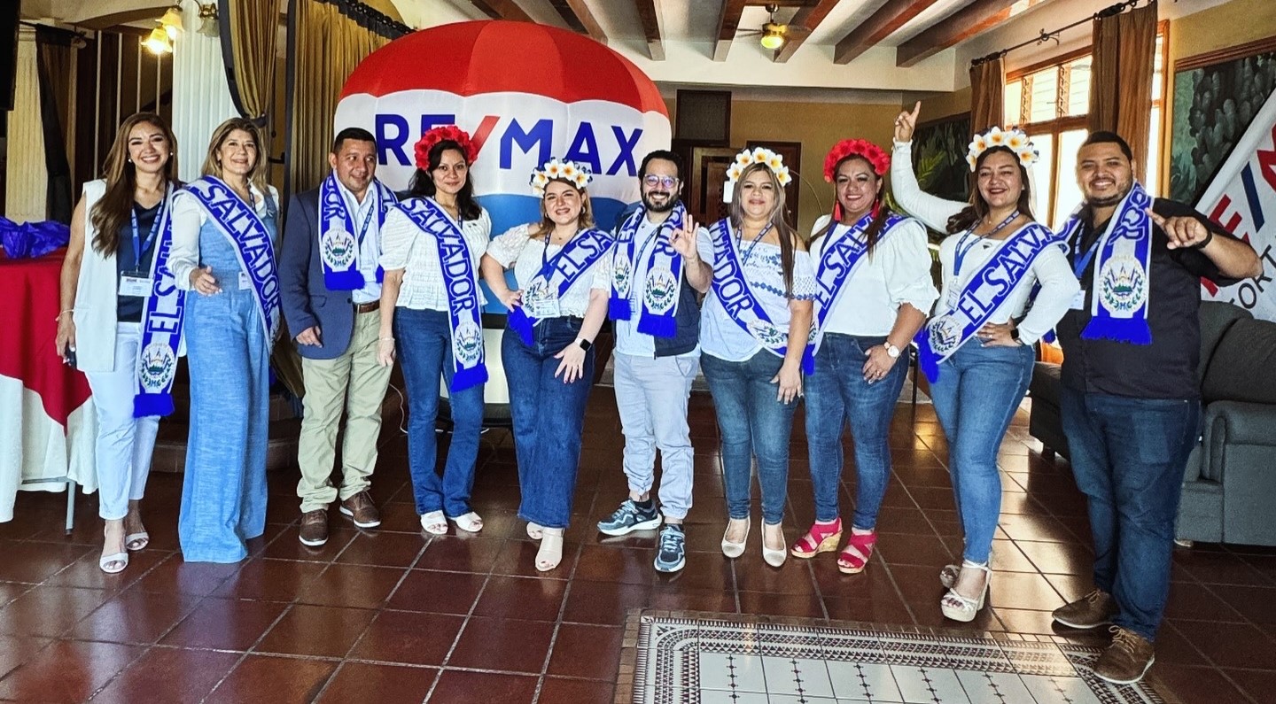  El Salvador Present at the Convention in Costa Rica